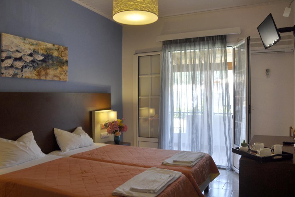 Dandidis Seaside Pension Agios Gordios  Værelse billede
